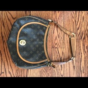 LAST CHANCE: Louis Vuitton Tulum Shoulder Bag